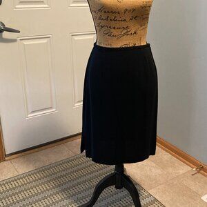 Black Skirt Women Size 6 Ann Taylor EUC